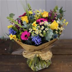 Lovely Trending Spring Bouquet 