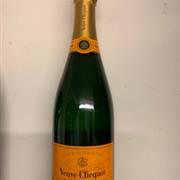 Veuve Cliequot Champagne 