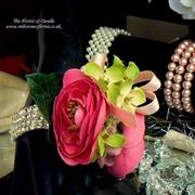 SILK wrist corsage